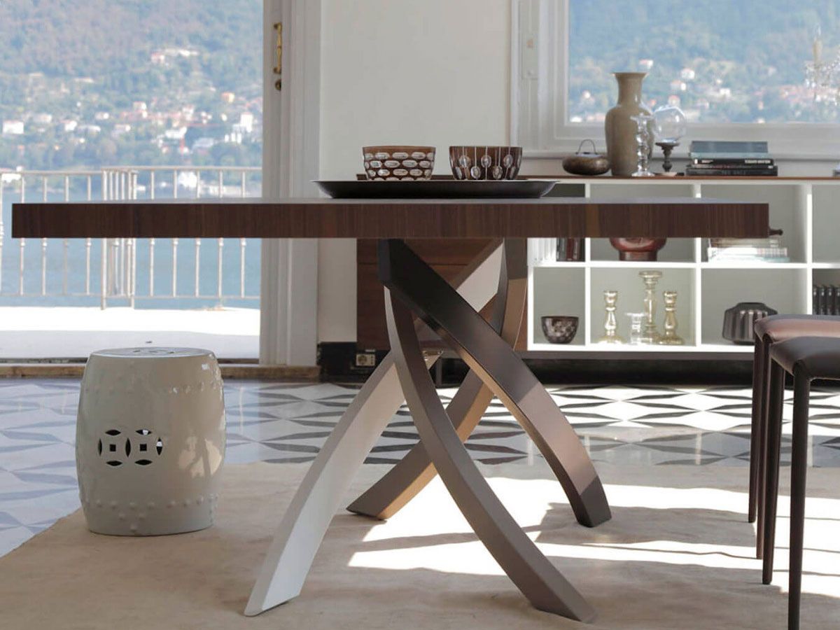 Table Artistico