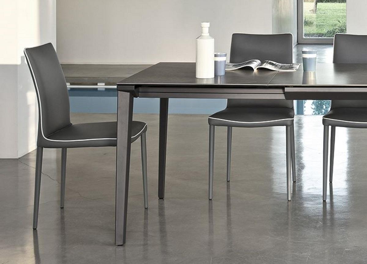 Chaise Nata